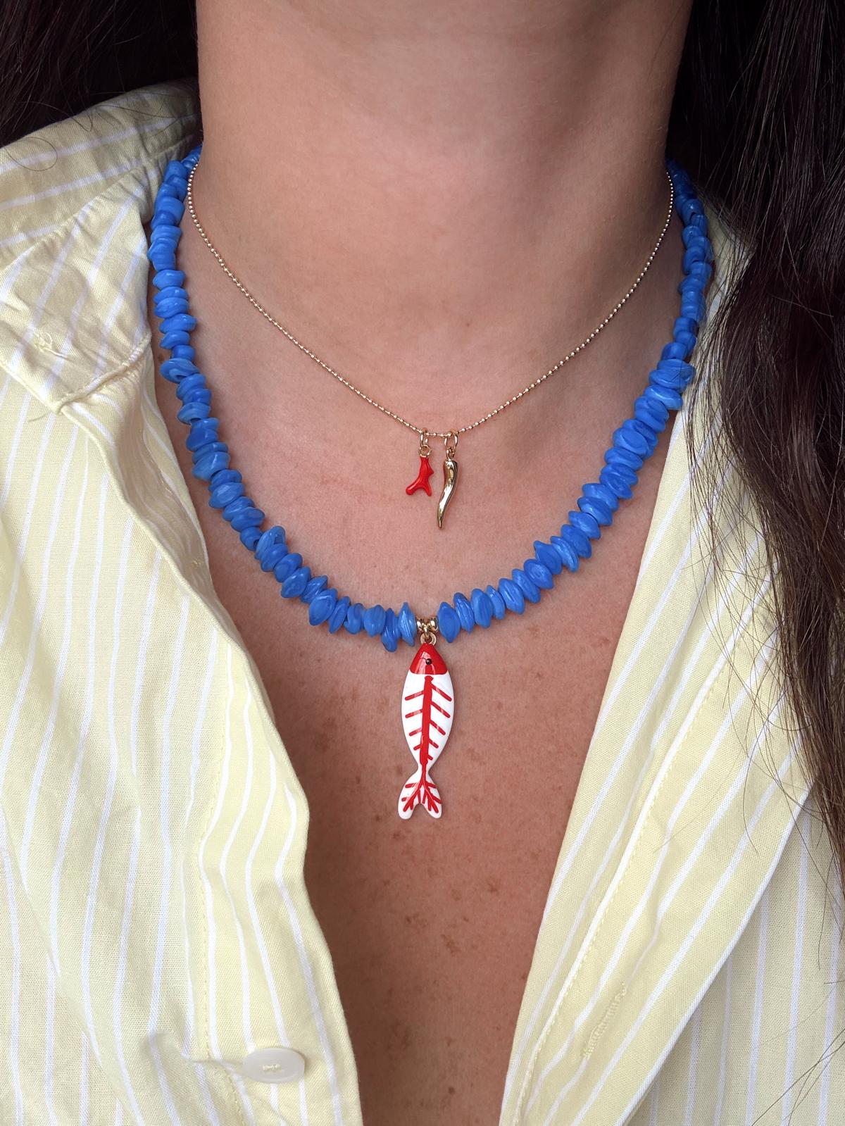 COASTAL CATCH NECKLACE