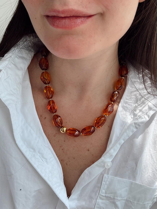 AMBER GLOW NECKLACE